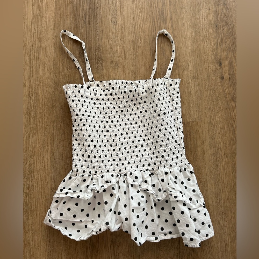 Black and white pooka dot summer top